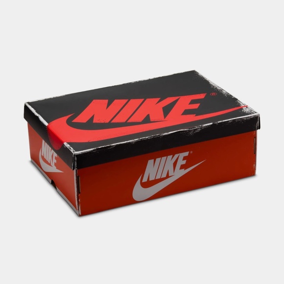 HP | Air Jordan 1 High OG UNC Reimagined Sneakers - Picture 7 of 13